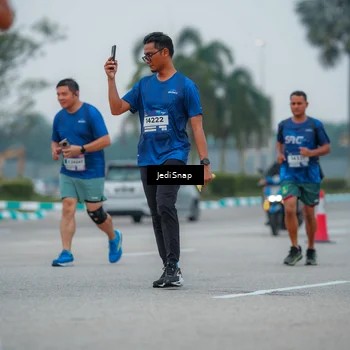 Runner Photo 7533445