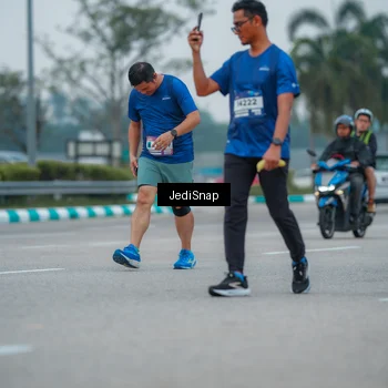 Runner Photo 7533446