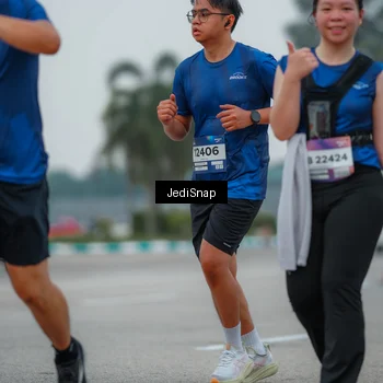 Runner Photo 7533474