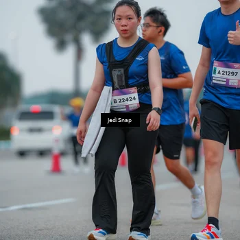 Runner Photo 7533475