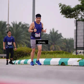 Runner Photo 7533603