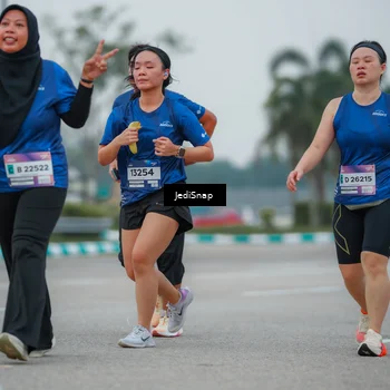 Runner Photo 7533626
