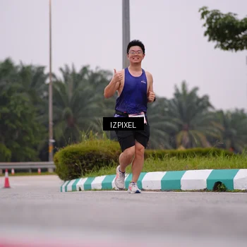Runner Photo 7533646