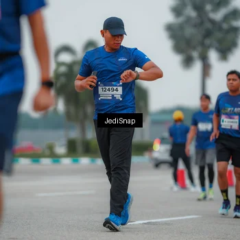Runner Photo 7533648