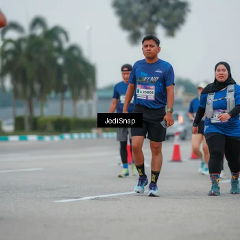 Runner Photo 7533650