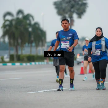 Runner Photo 7533662