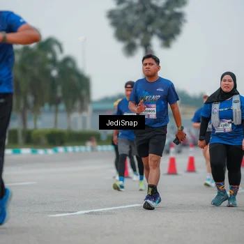 Runner Photo 7533663