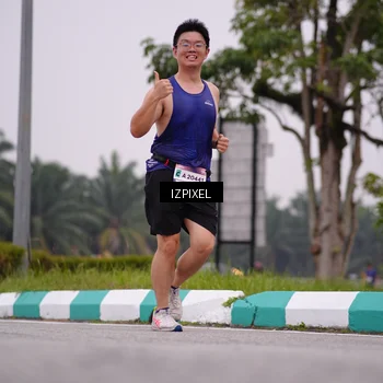 Runner Photo 7533665