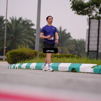 Runner Photo 7533690