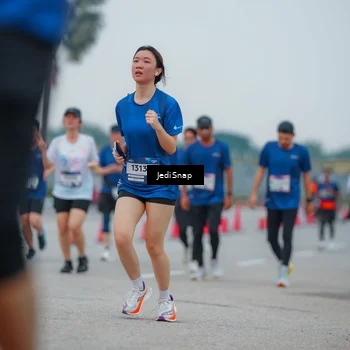 Runner Photo 7533755
