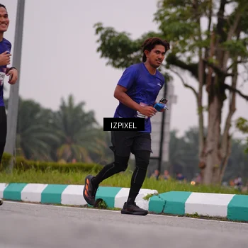 Runner Photo 7533767