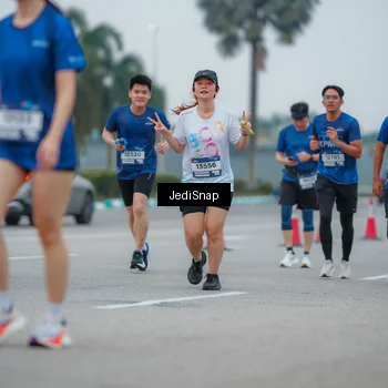 Runner Photo 7533777