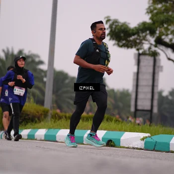 Runner Photo 7533790