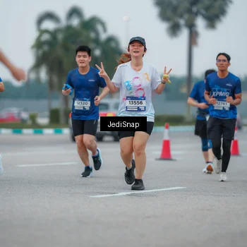 Runner Photo 7533794