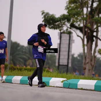 Runner Photo 7533806