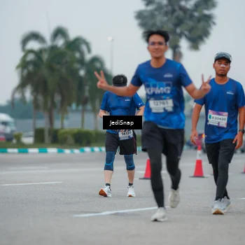Runner Photo 7533815