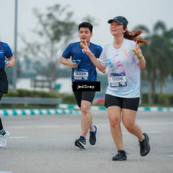 Runner Photo 7533819