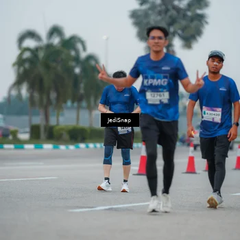 Runner Photo 7533820
