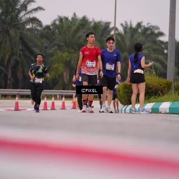 Runner Photo 7533824