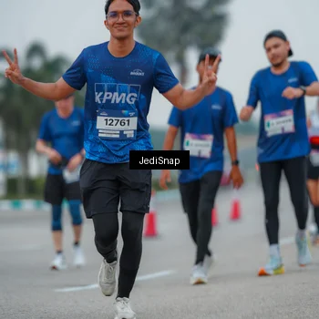 Runner Photo 7533841