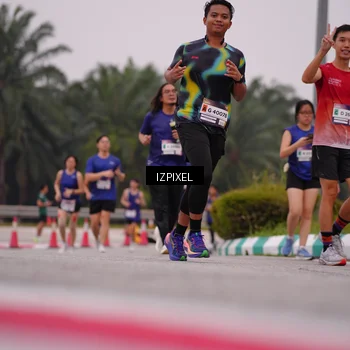 Runner Photo 7533844