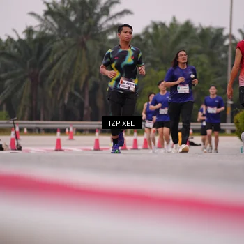 Runner Photo 7533845