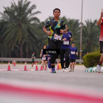 Runner Photo 7533848