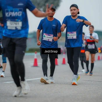 Runner Photo 7533849