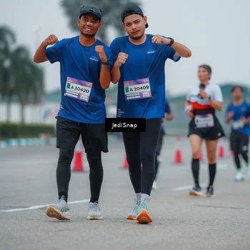 Runner Photo 7533857