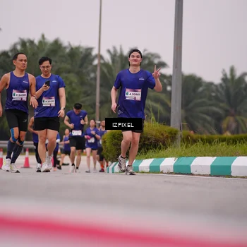 Runner Photo 7533876