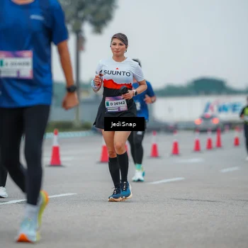 Runner Photo 7533880