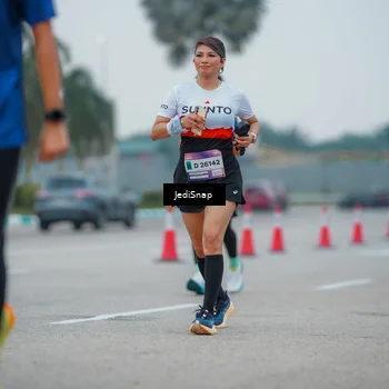 Runner Photo 7533905