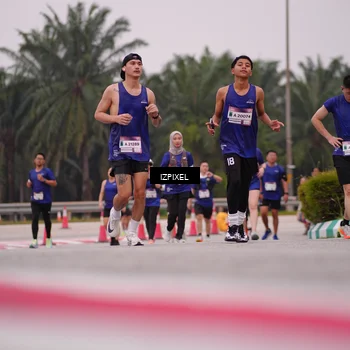Runner Photo 7533906