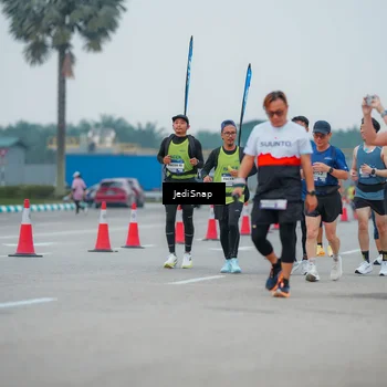 Runner Photo 7533944