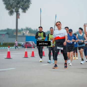 Runner Photo 7533947