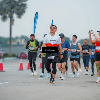 Runner Photo 7533954