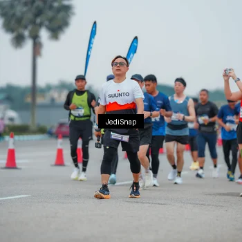 Runner Photo 7533955
