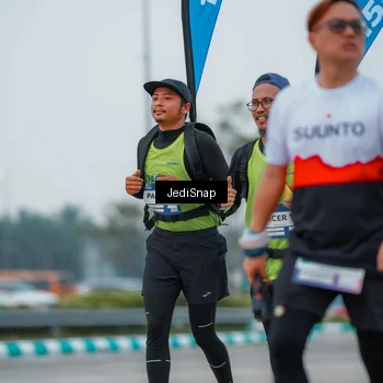 Runner Photo 7533975