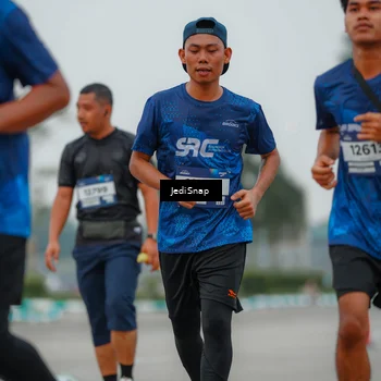 Runner Photo 7534001