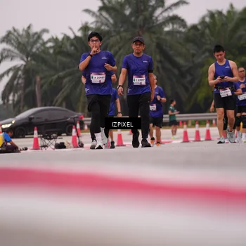 Runner Photo 7534002