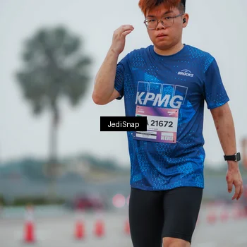 Runner Photo 7534011