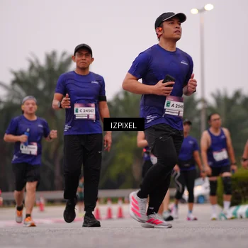 Runner Photo 7534026
