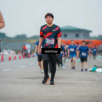 Runner Photo 7534069