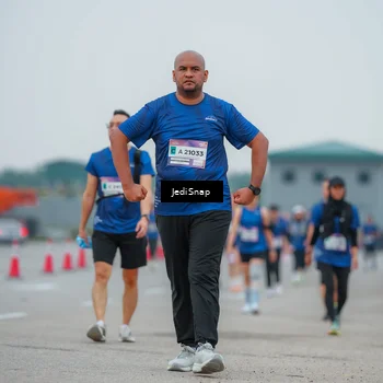 Runner Photo 7534104
