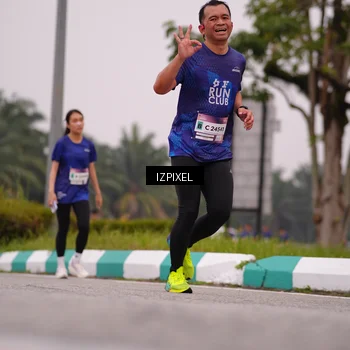 Runner Photo 7534108