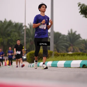 Runner Photo 7534149