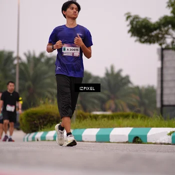 Runner Photo 7534156