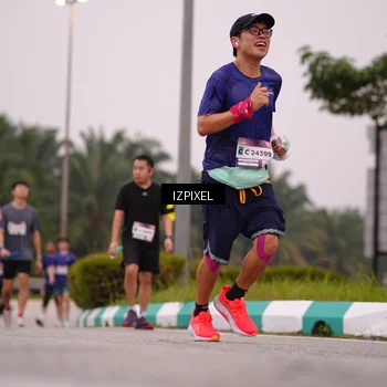 Runner Photo 7534176