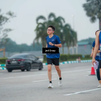 Runner Photo 7534192