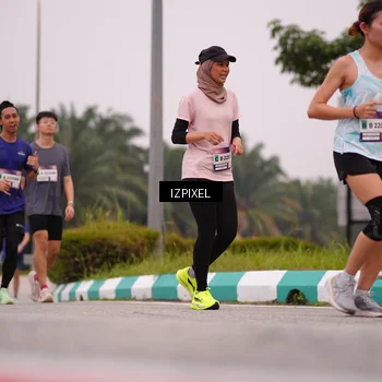 Runner Photo 7534200